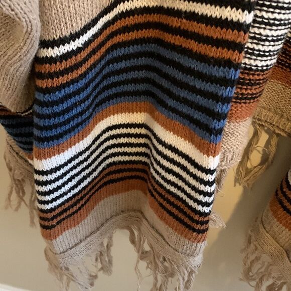 Easel sweater kimono size small - Picture 3 of 5